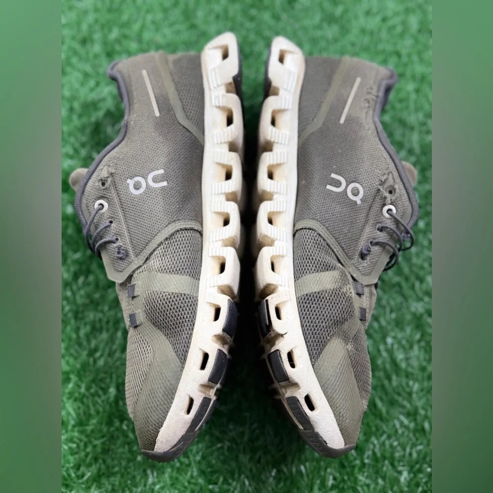 On Running‎ Men’s Athletic Shoes Size 11